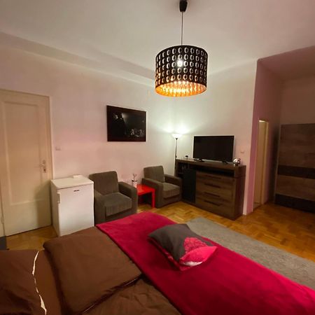 Monolit Budapest Center Guesthouse Екстериор снимка
