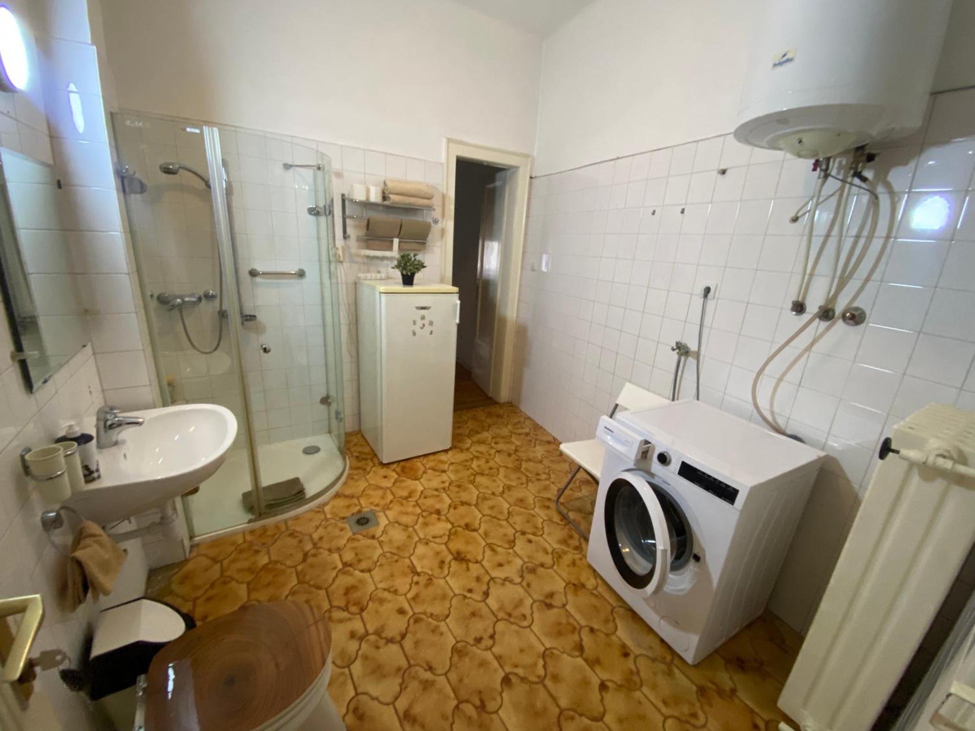 Monolit Budapest Center Guesthouse Екстериор снимка